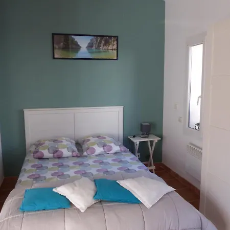 شقة Studio Sur Le Port Avec Patio سيكس-فور-لو-بلاج